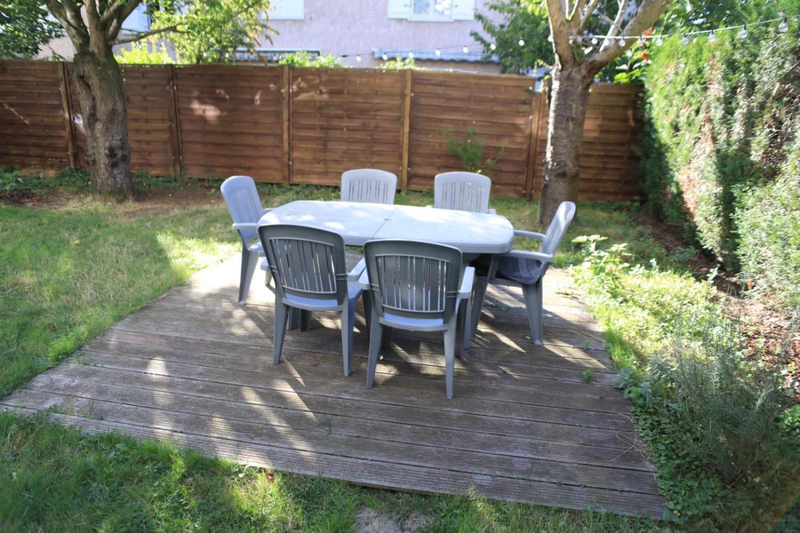 Appartement Calme Avec Jardin Proche De Paris Evry-Gregy-sur-Yerre Buitenkant foto